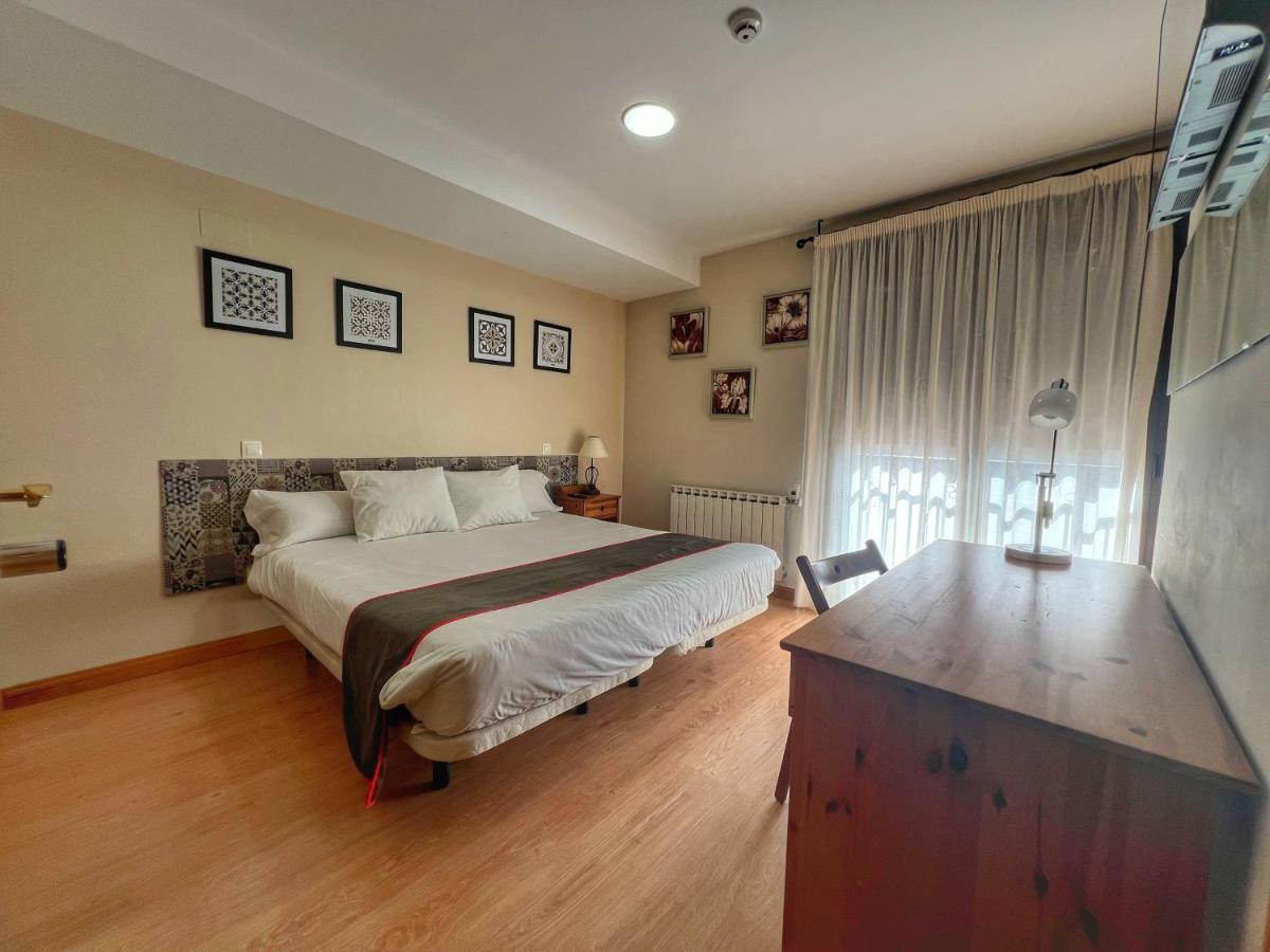Hostal La Colmena Vicolozano Экстерьер фото