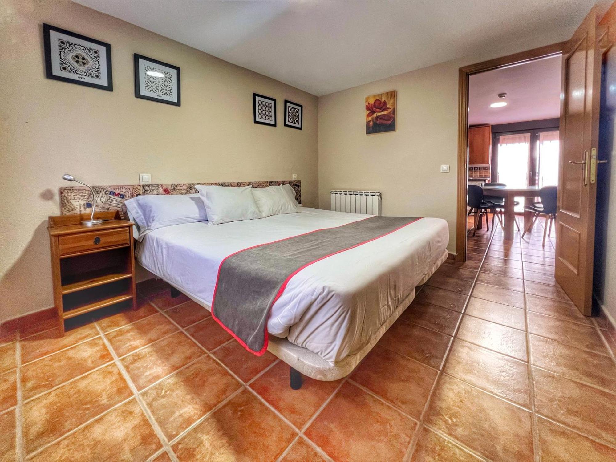 Hostal La Colmena Vicolozano Экстерьер фото
