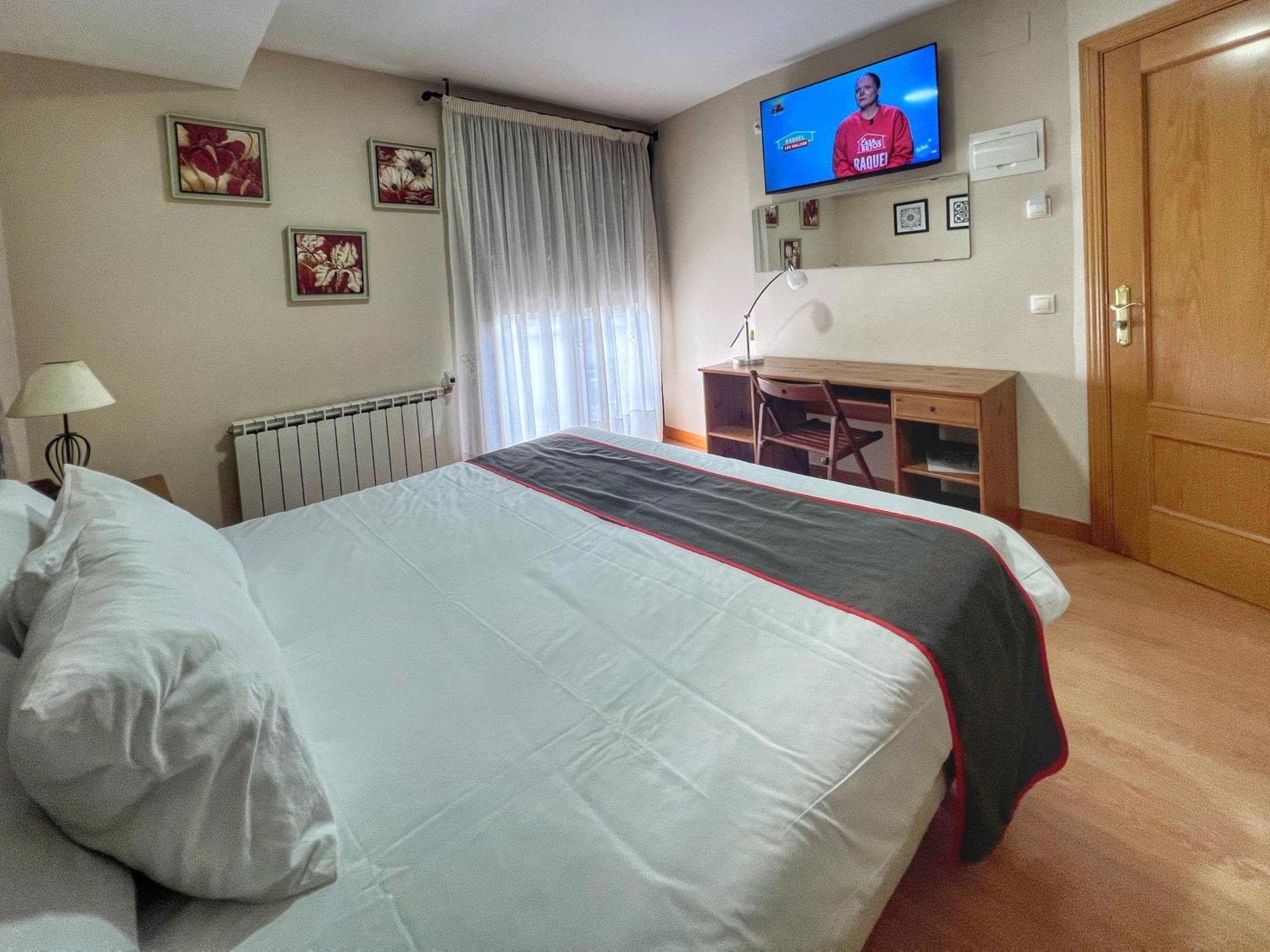 Hostal La Colmena Vicolozano Экстерьер фото